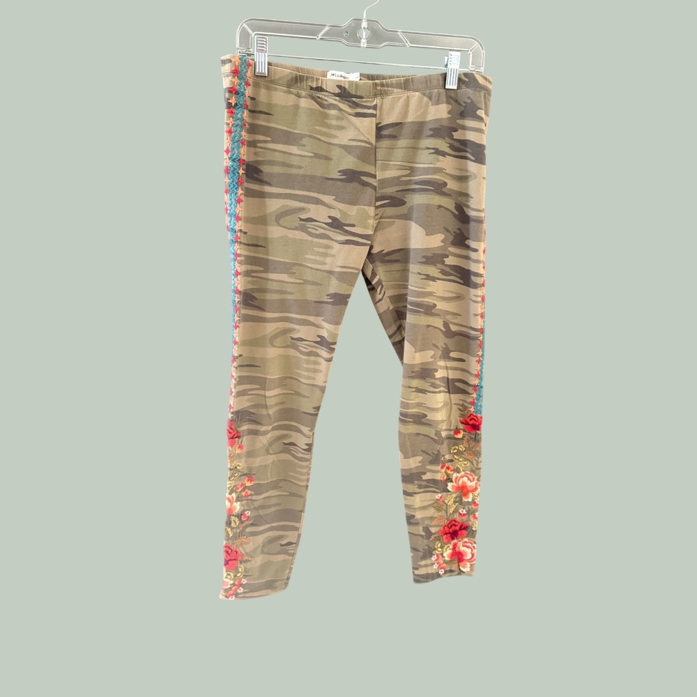 JW Los Angeles Camo Floral Embroidered Leggings Green Brown Size L Boho